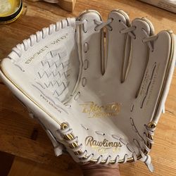 Worth Liberty Advanced Softball Glove 