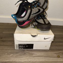 Nike AIR VAPORMax 2019 (MOON Particle 