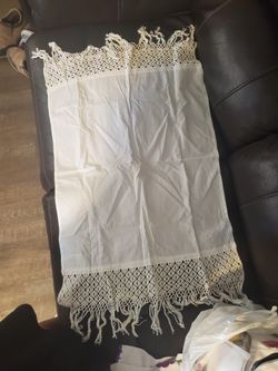 Mantelito Con Las Orillas Echas A Mano 25