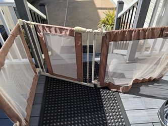 $35! Summer Infant Extra-Wide Baby Safety Gate – Brown Mesh
