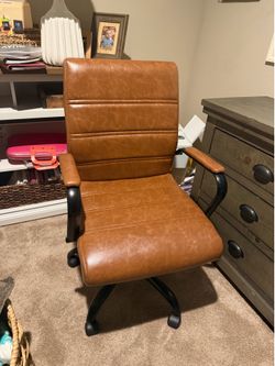 Desk/office chair