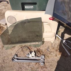  07-10 Front Driver Side Door Window Glass And Track Motor Look