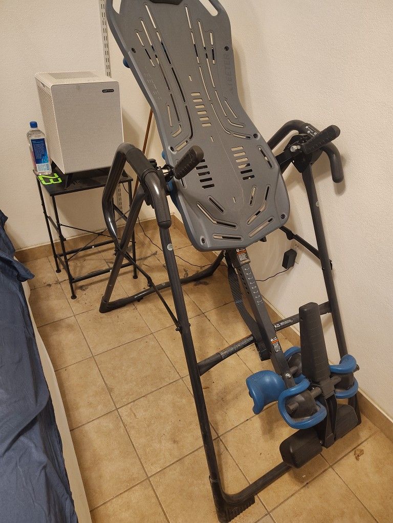 Teeter Inversion Table