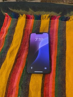 IPhone 13 128gb (unlocked)