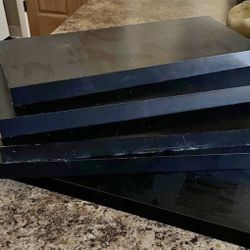 Floating Shelves (must go asap! Make me an offer)