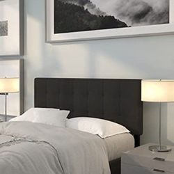 Tufted Upholstered Headboard (Full)
