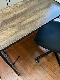 Desk & chair
