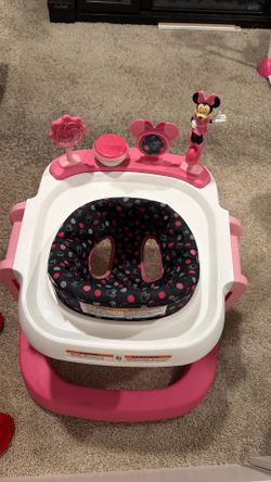 Baby Minnie Mouse walker