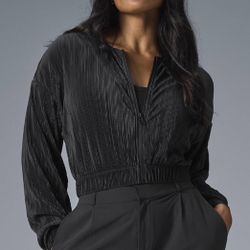 ALO Cropped Micro Plisse Jacket - Black, Size L Excellent Condition 