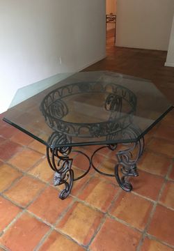 Cast Iron table and Glass, beautiful !