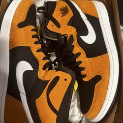 Jordan 1 High Zoom Air CMFT Black Monarch size 10