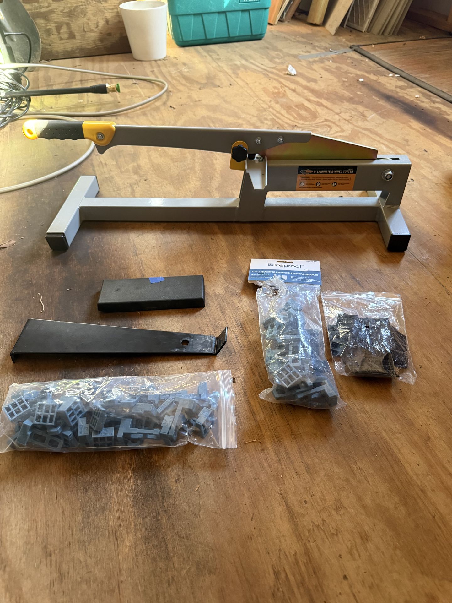 8” laminate cutter with accessories