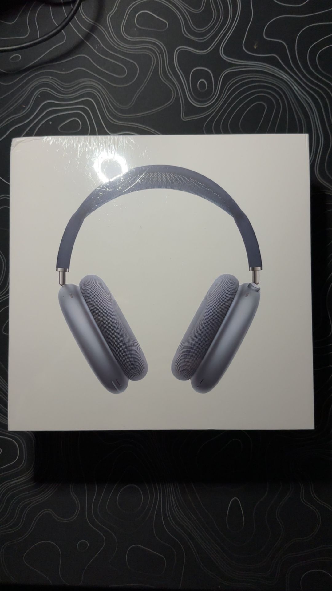 Blue AirPod Max's TYPE-C