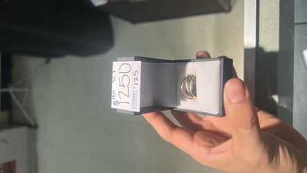 18k gold ring
