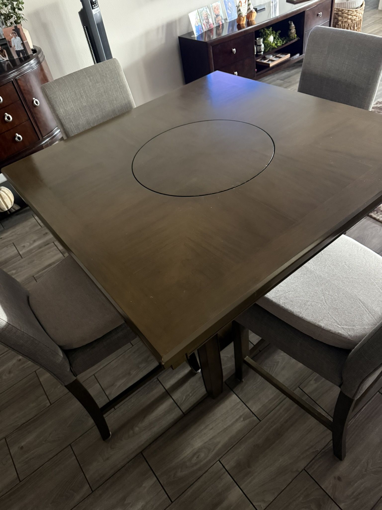 Dining Table With Built-in Lazy Susan And 4 Chairs!!