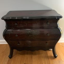 Used bombay 2024 chest for sale