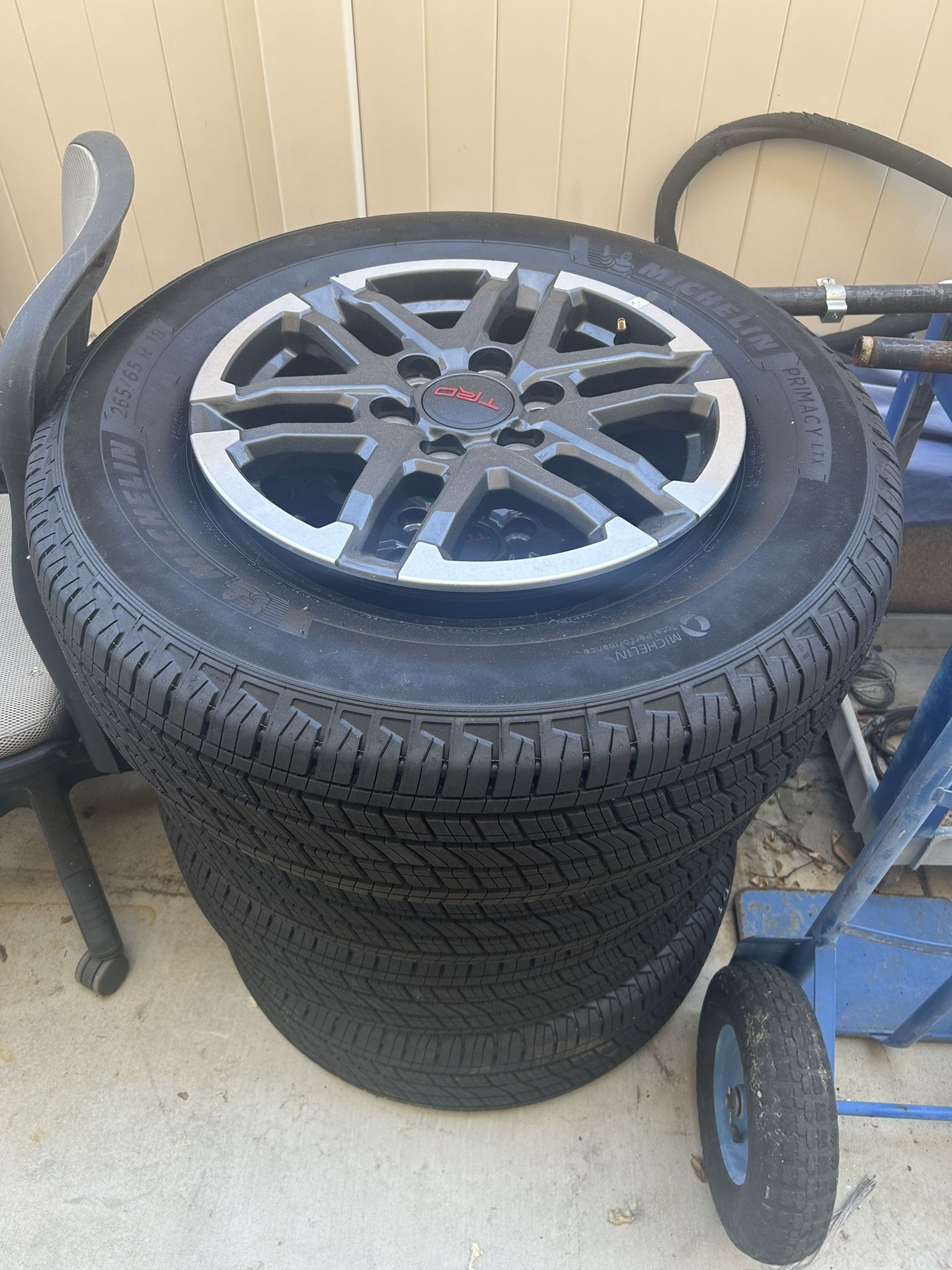 Toyota Tacoma 4Runner TRD Rims Wheels Tire Set 265/65/18