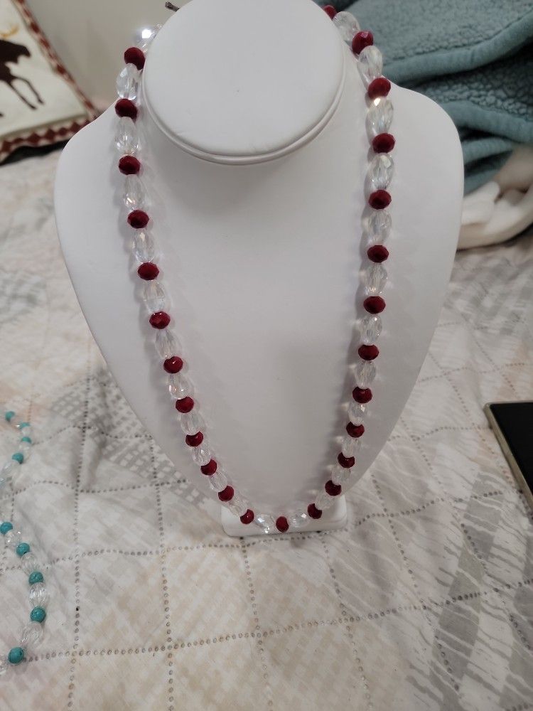 Necklece
