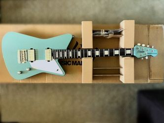 [ new / open box ] Mariposa / Dorado Green - Sterling by Music Man (Ernie Ball)