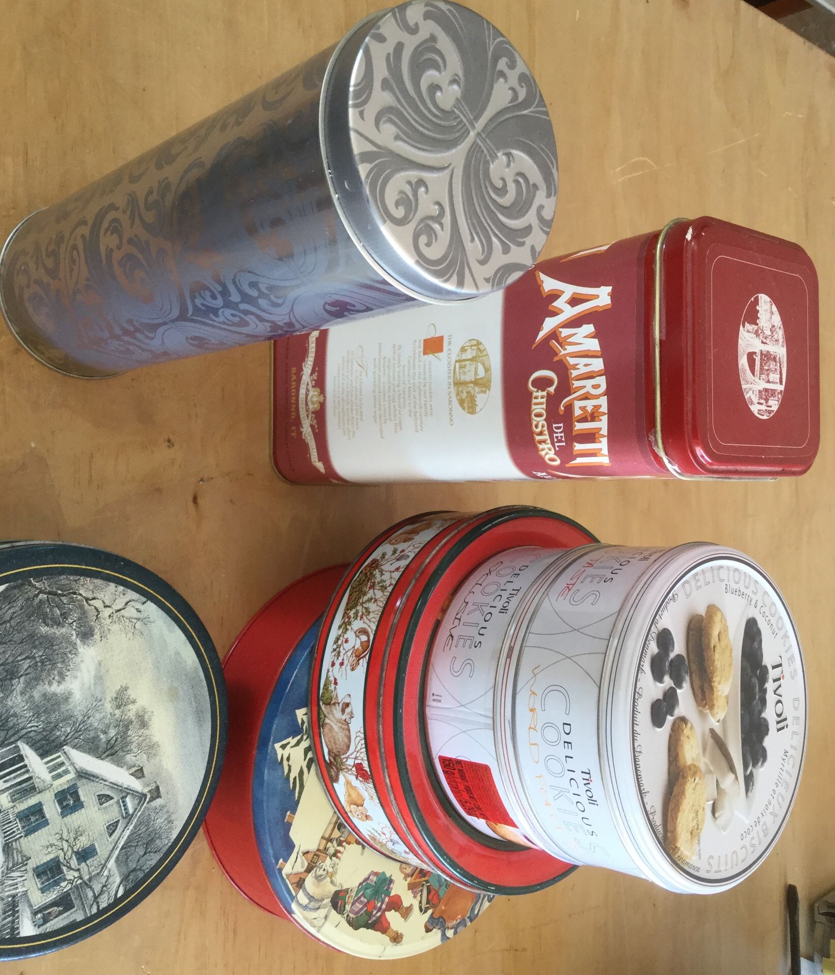 Assorted tins .25 each