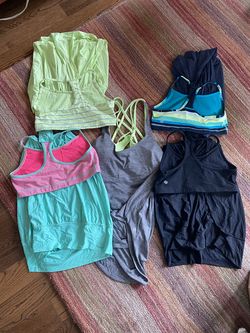 Lululemon tops
