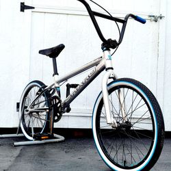 Haro Bmx Race Bike 20"