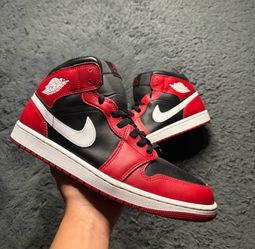 Jordan 1 Red Black and White Size 11 Men’s