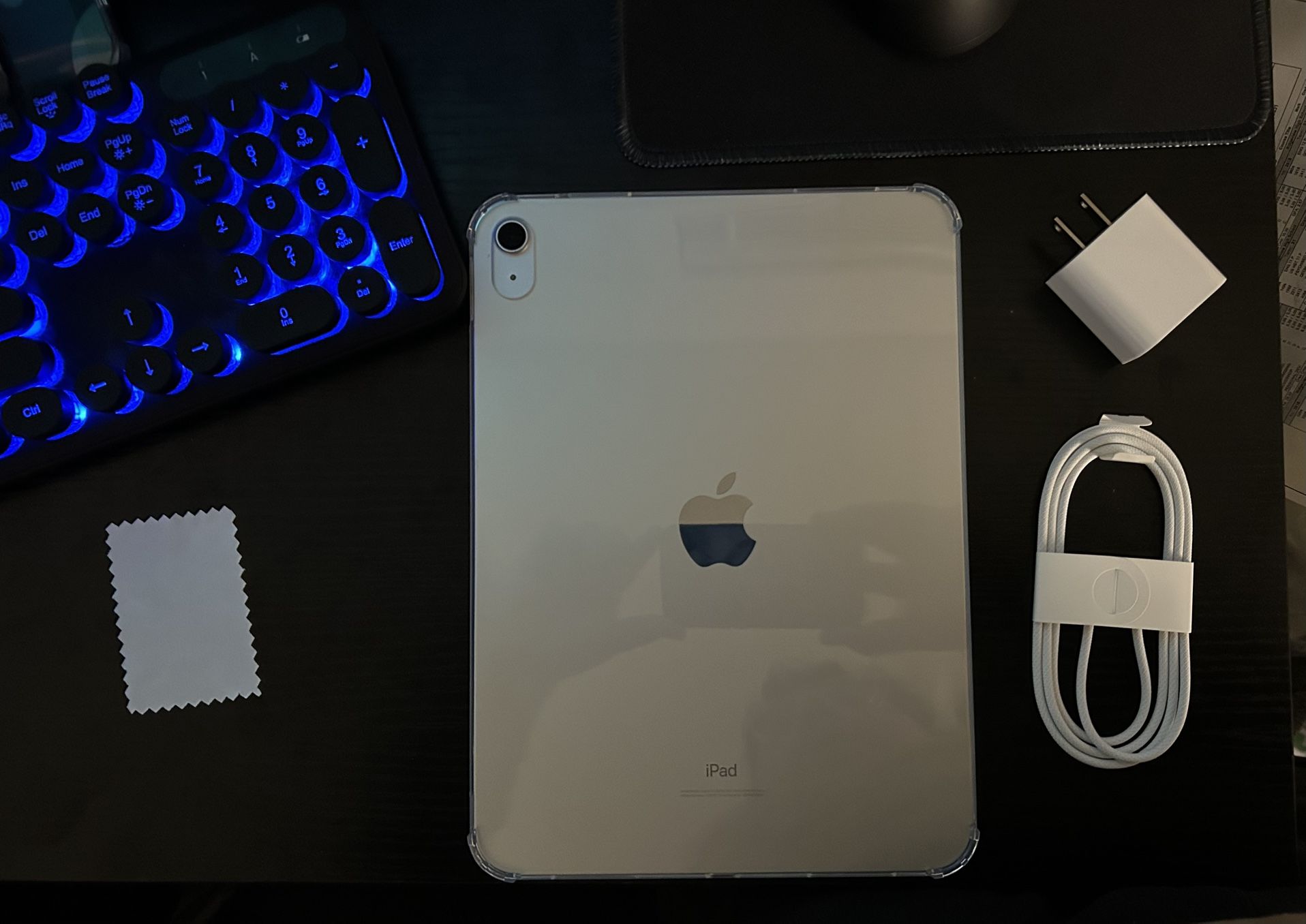 iPad Bundle !!!! (Silver)