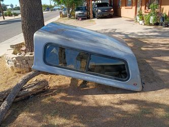 Camper shell