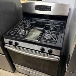 Ge 30” Wide Stove 4 Burners Stainless Steel 