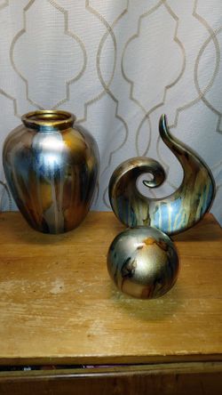 3 pcs marbled Vase and other decor blue brown and gold