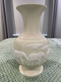 Large 13” Raynaud Limoges Kenya Porcelain Vase White Elephant Relief Matte Biscuit