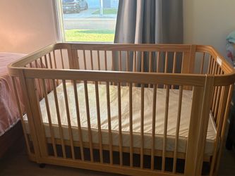 NESTIG WAVE CRIB Nestig Wave Crib + Sealy Waterproof Mattress — Excellent Condition