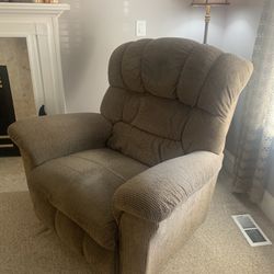 Recliner And Coach