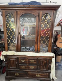 Dining China Cabinet /Hutch