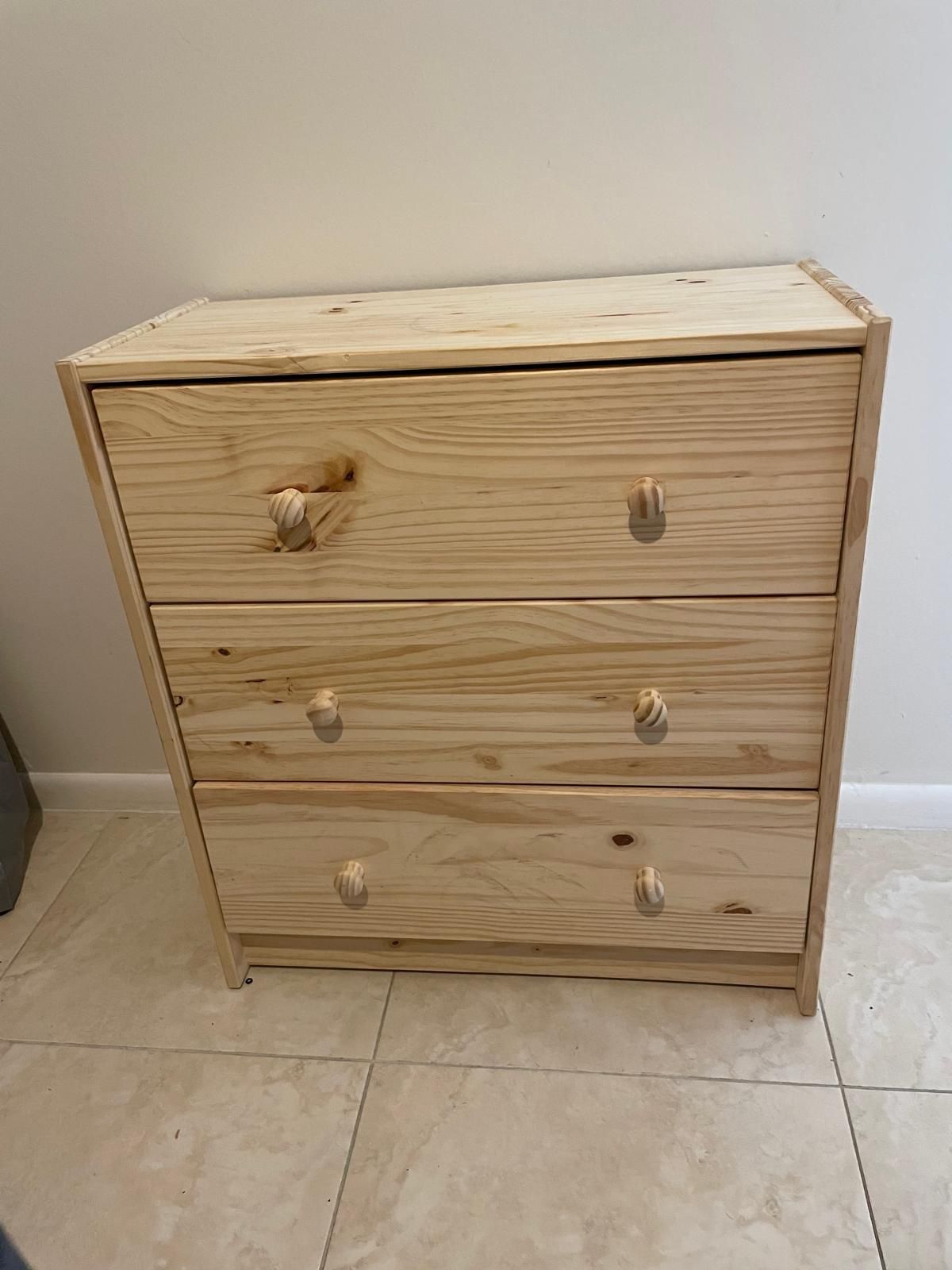 Chess Dresser