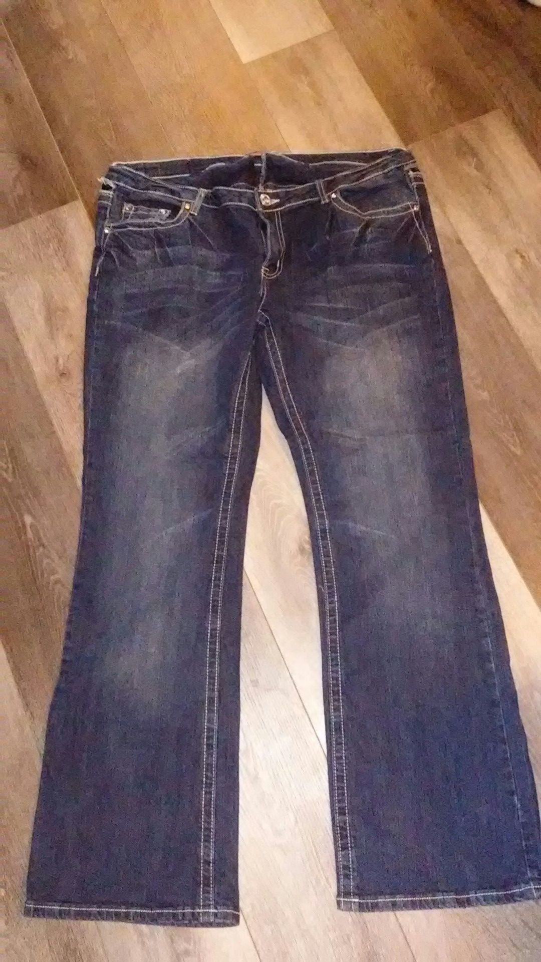 Woman's Firefly boot cut size 18