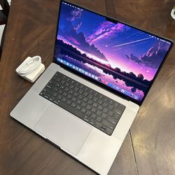16 inch MacBook Pro 💻 M1 Pro 2021