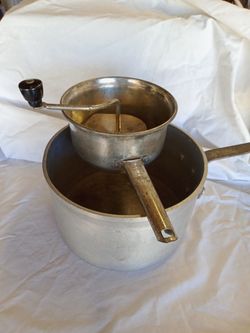 Wear-Ever 4110 Pot With Folly 101 Food Mill