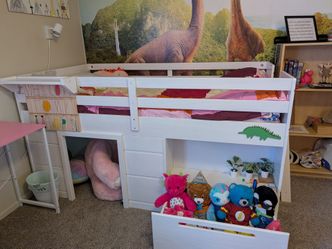 Kids loft bed