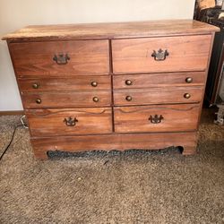Solid Wood Maple Dresser – 6 Drawer Vintage