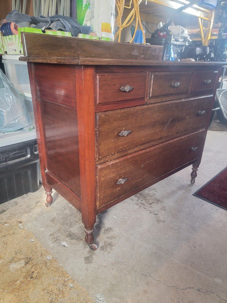 Beautiful Antique Five Drawer Dresser