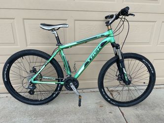 Trek 3700 Disc Bike