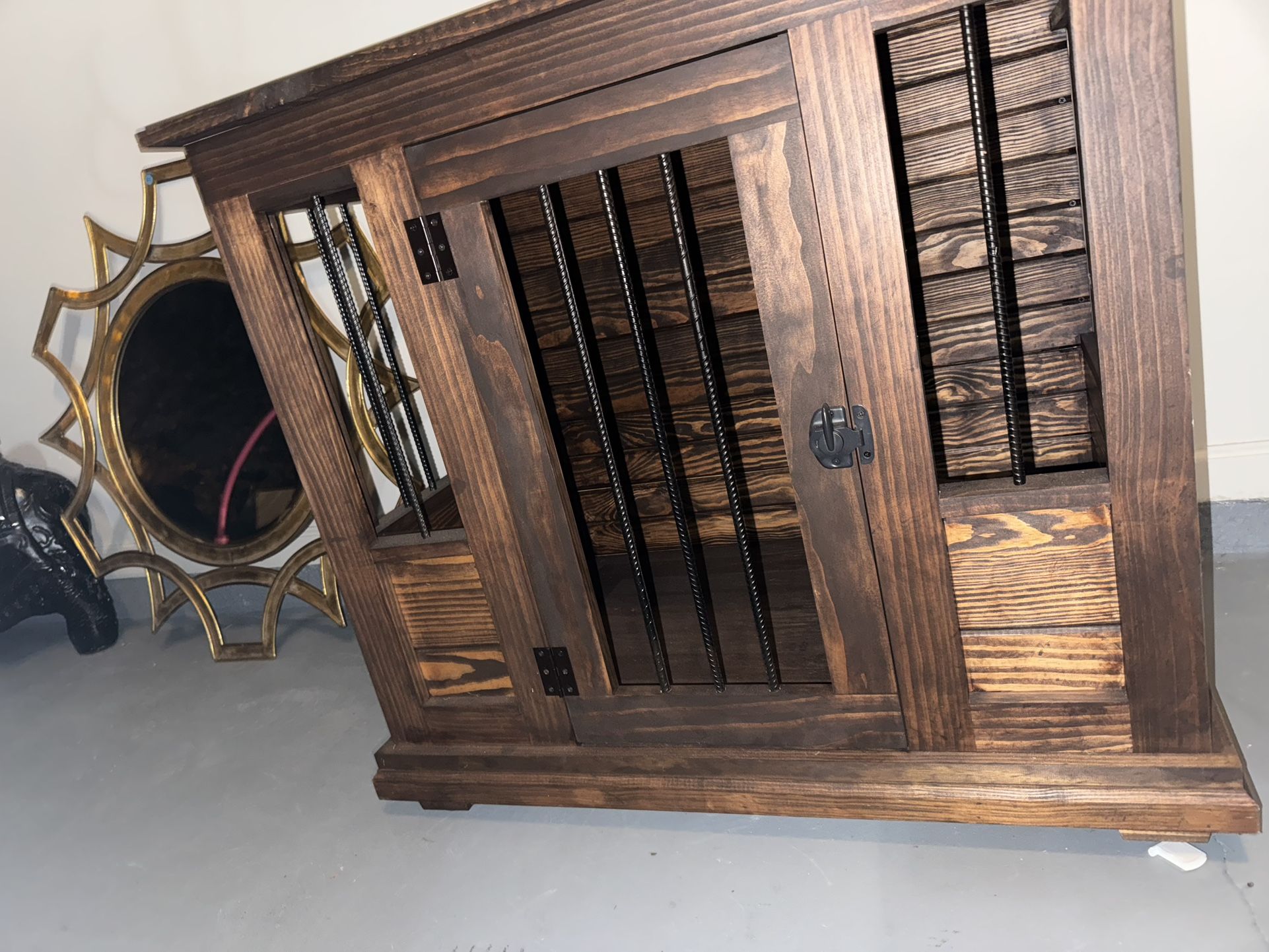 Wooden Dog Kennel