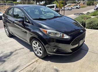 2015 Ford Fiesta SE Sedan