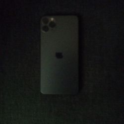 iPhone 12 And Very Good Shape Nothing Wrong With It Need To Be Unlocked