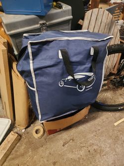 Tesla Model Y Cover - nearly new