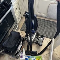 Vacuum + Carpet cleaner 