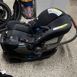 Nuna pipa car seat and base