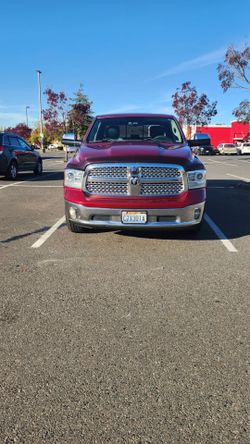 2014 Ram 1500 Ecodiesel 4WD Laramie 1/2 ton